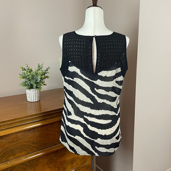 Cabi sleeveless shirt - Picture 5 of 5